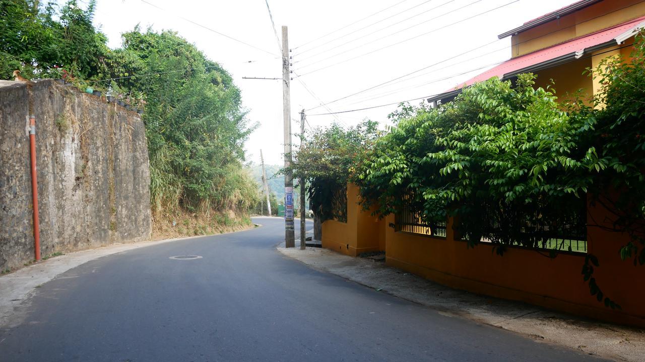 Yoho Home Away Home Kandy Exterior foto